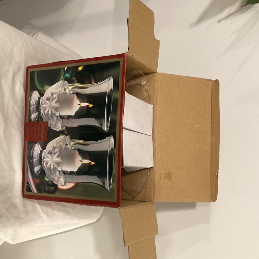 Gorham Angels Of Peace Hurricanes, Set Of 2 (Includes 2 Candels) - Picture 4 of 9